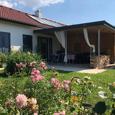 Casa vacanze Haus Teichblick Thannhausen Bei Weiz *